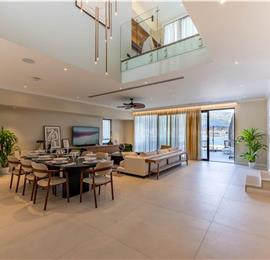 Selection of 5 bedroom seafront villas with pool on Ciovo near Trogir, sleeps 10